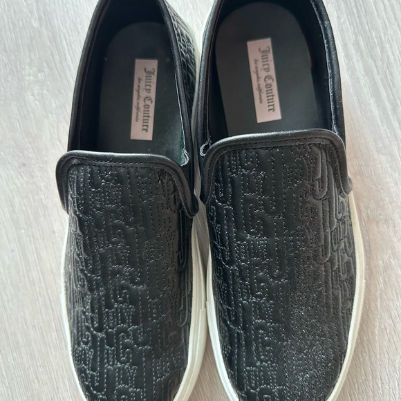 Black and white, Juicy Couture slip ons - Picture 5 of 6